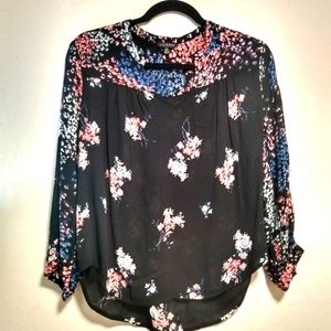 Lucky Brand size L floral blouse